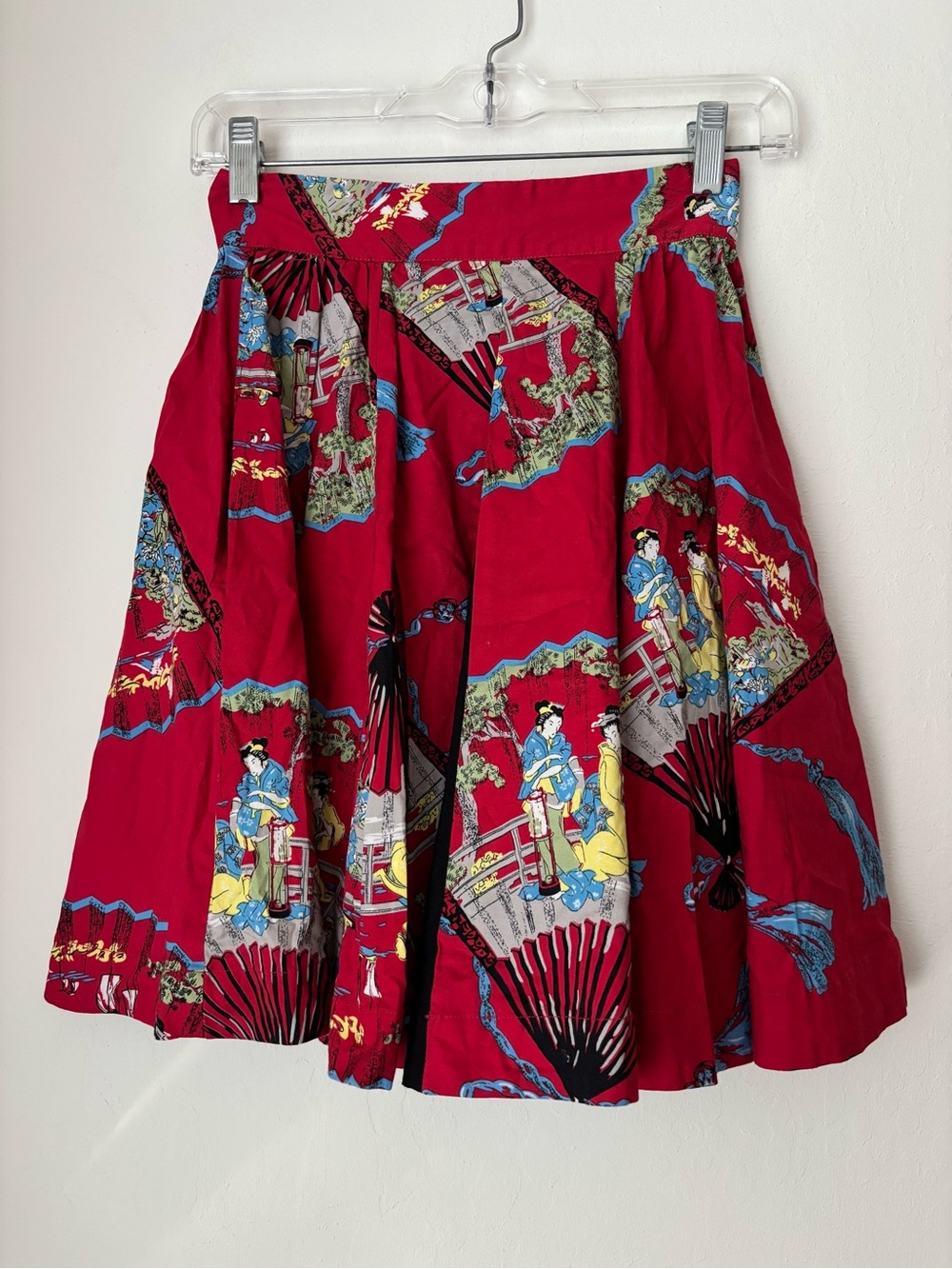 Trashy Diva by Candice Gwinn Honey Baby Skirt in Red Fans Size 4 Asian Retro